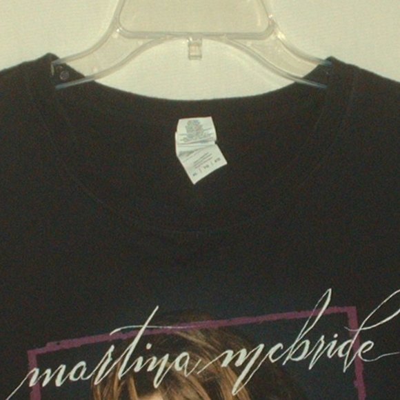 Gorgeous 2016 Martina McBride Reckless concert T-shirt - new - size XL - Picture 5 of 5
